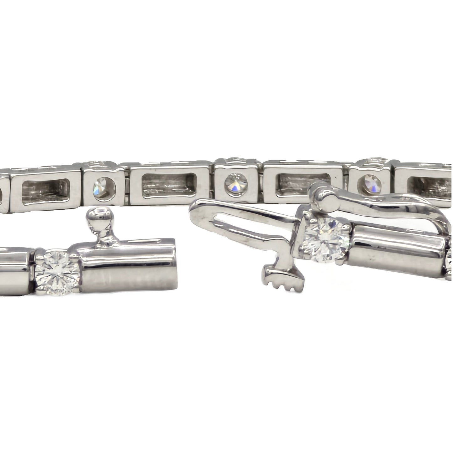 1.88 Carat Total Weight Round Diamond Bracelet in 14K White Gold