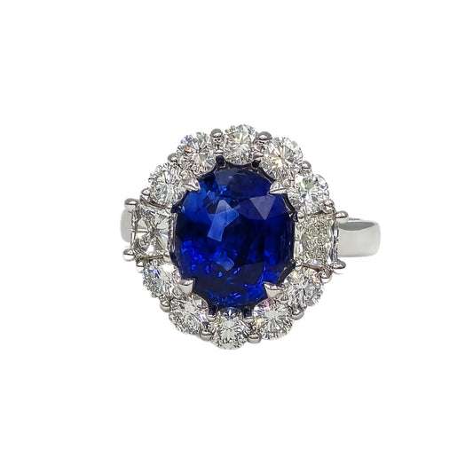 5.04 Carat oval sapphire and diamond ring in 18k white gold