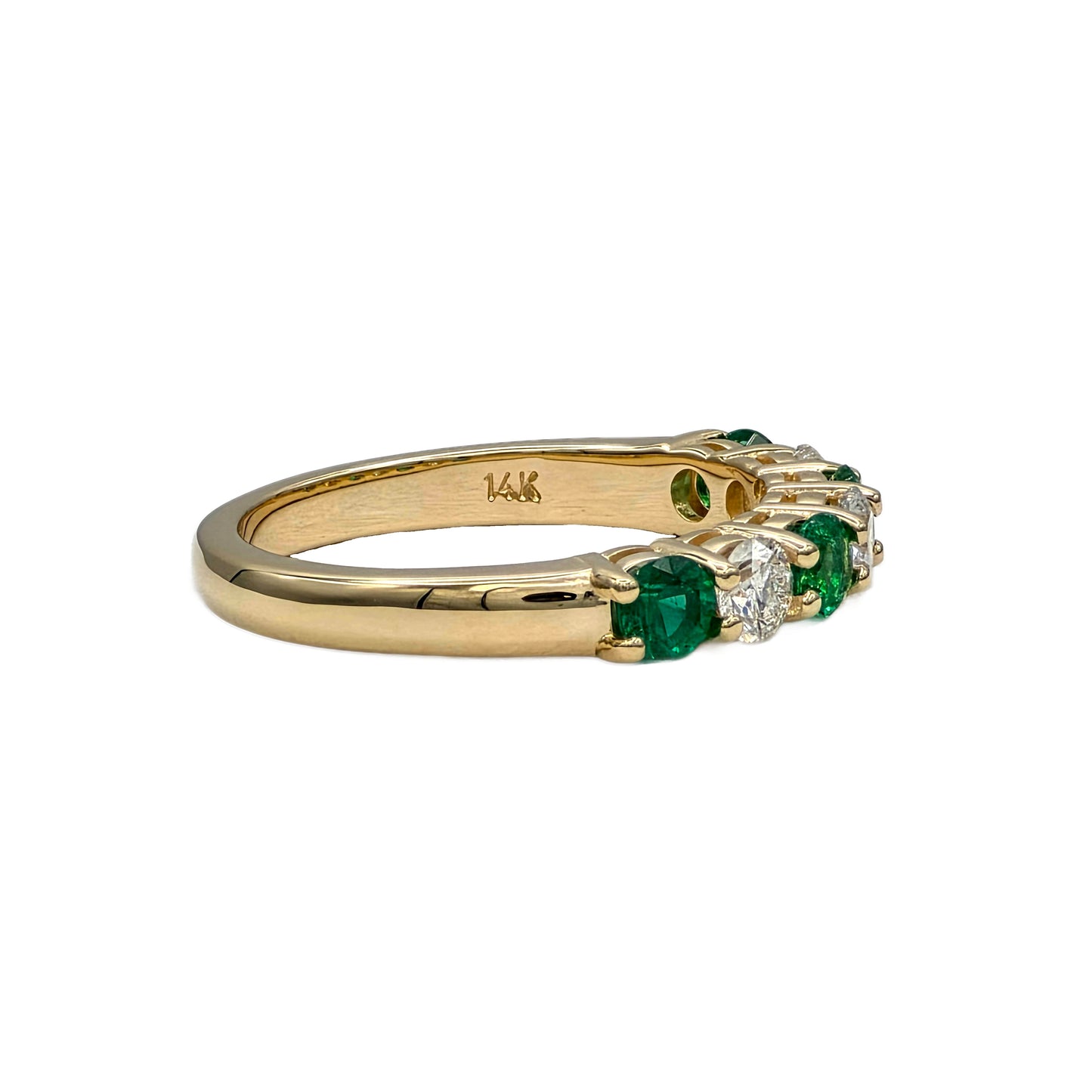 Diamond and emerald band in 14K yellow gold