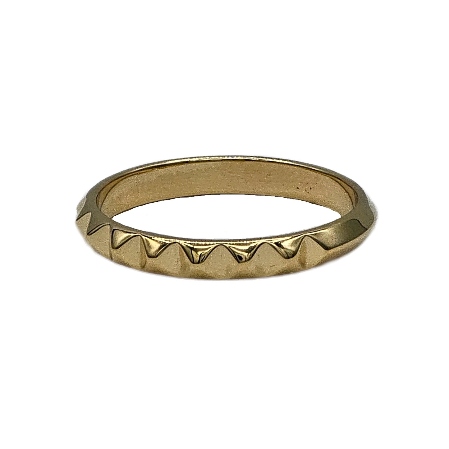 14K Yellow Gold Pyramid Band