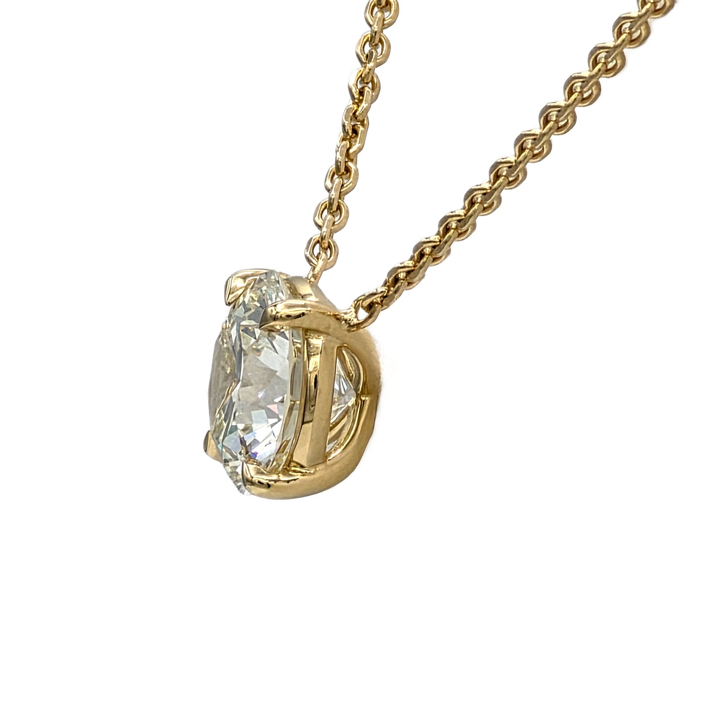 3.05 Carat Round Diamond Solitaire Pendant