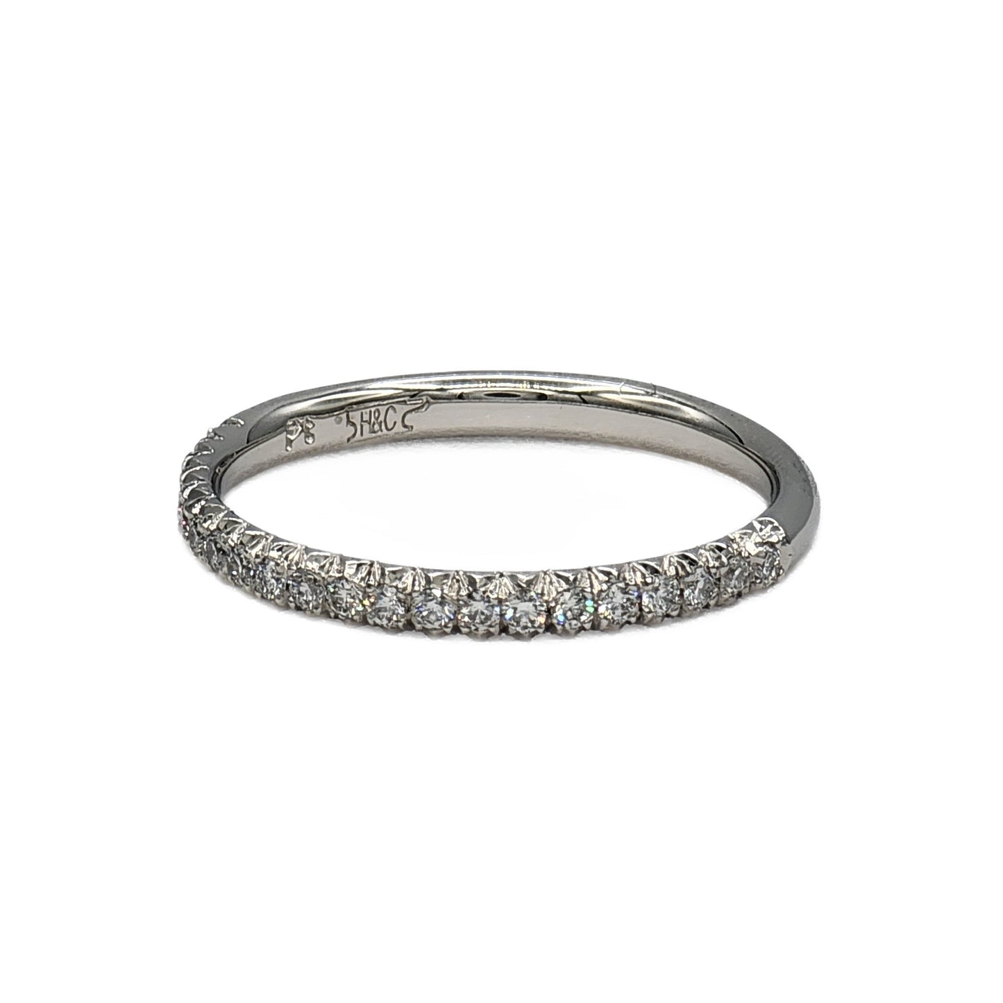 21=0.21 Carat Total Weight Round Diamond Band in Platinum