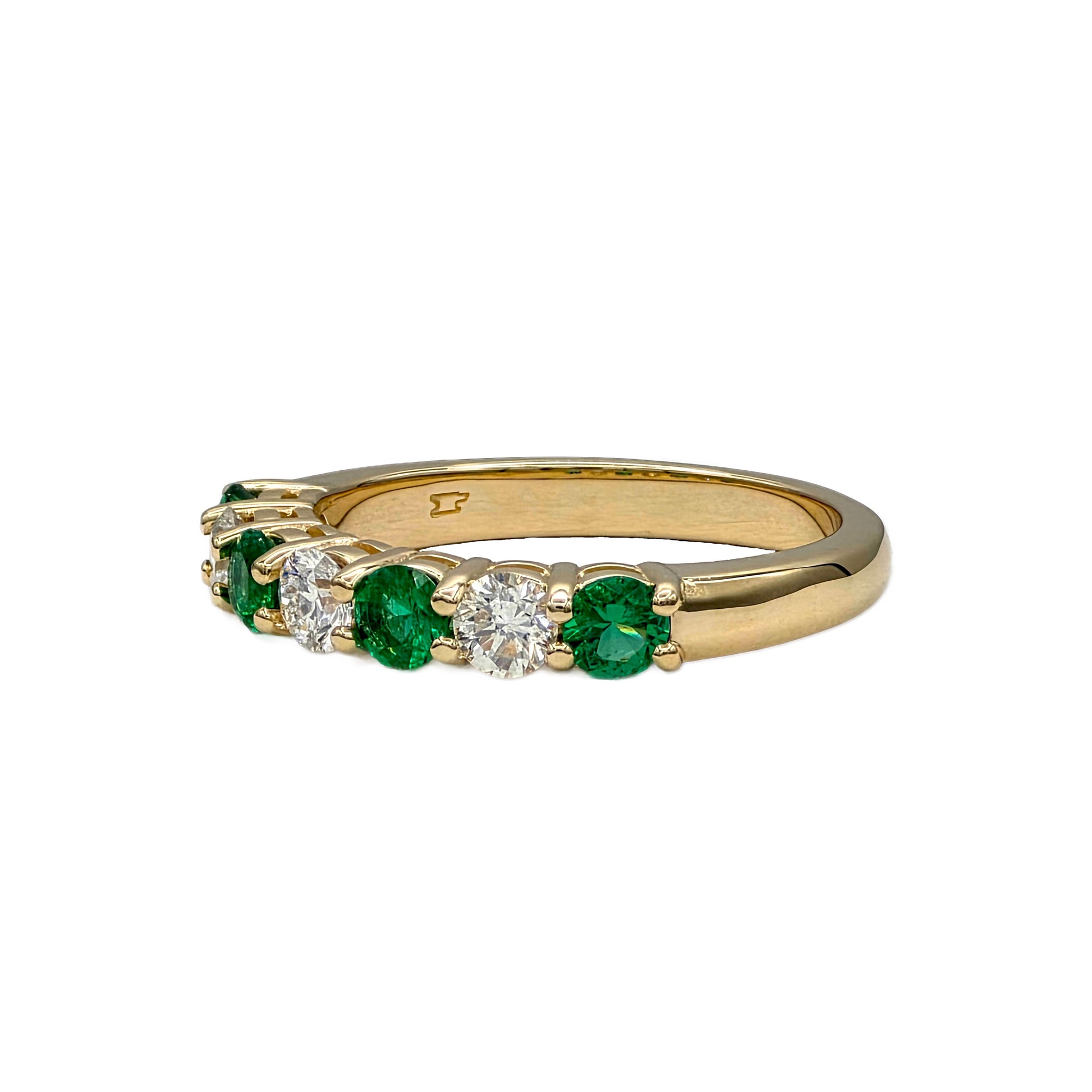 Diamond and emerald band in 14K yellow gold
