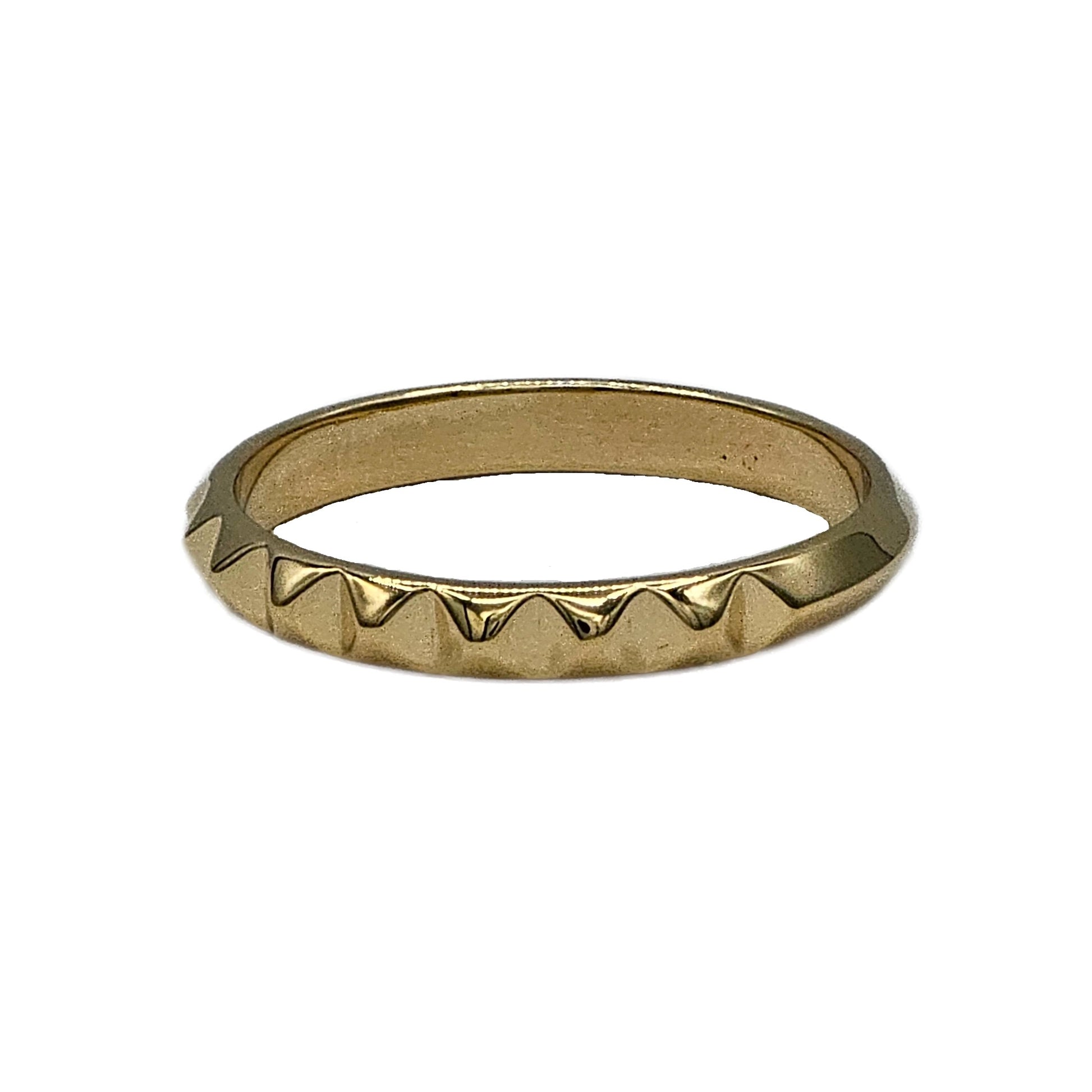 14K Yellow Gold 2.75mm wide Pyramid Ring – Heileman & Company Jewelers