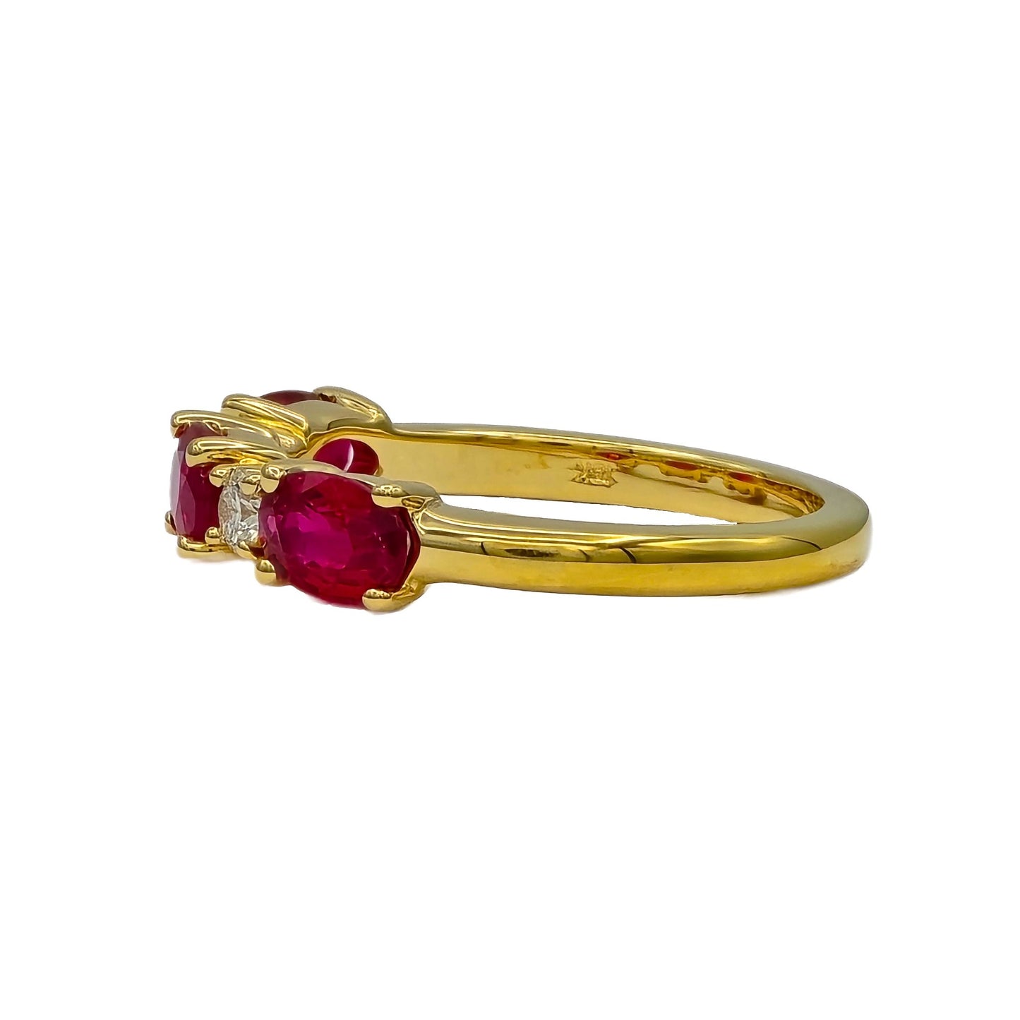 1.87Ct Ruby and Diamond Ring in 18K Yellow Gold