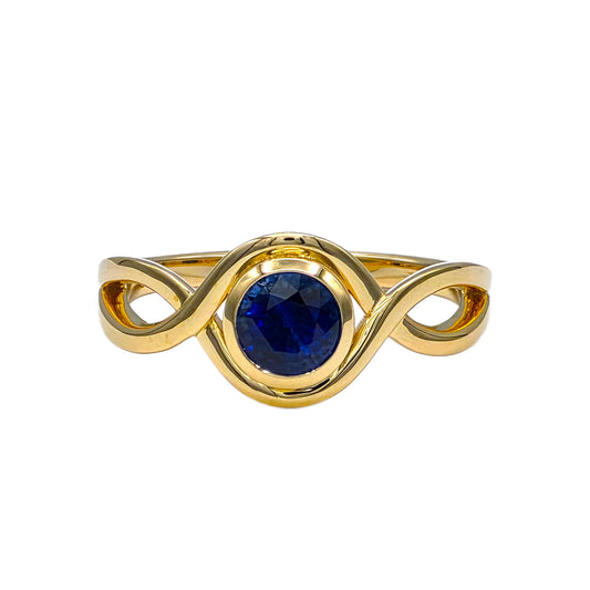 0.86 Carat Round Sapphire Ring in 14K Yellow Gold