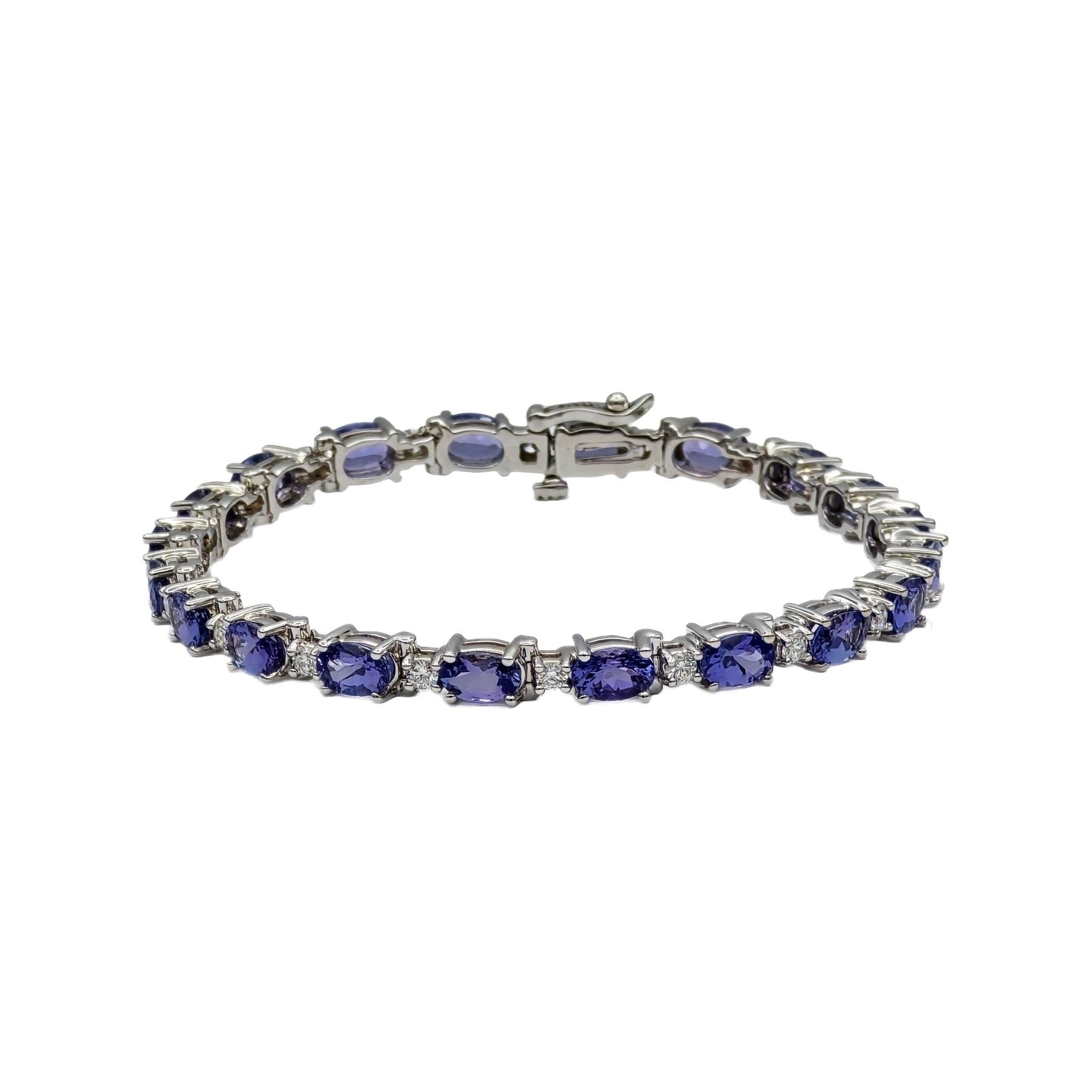 9.34 Carat oval tanzanite and diamond bracelet in 14K white gold