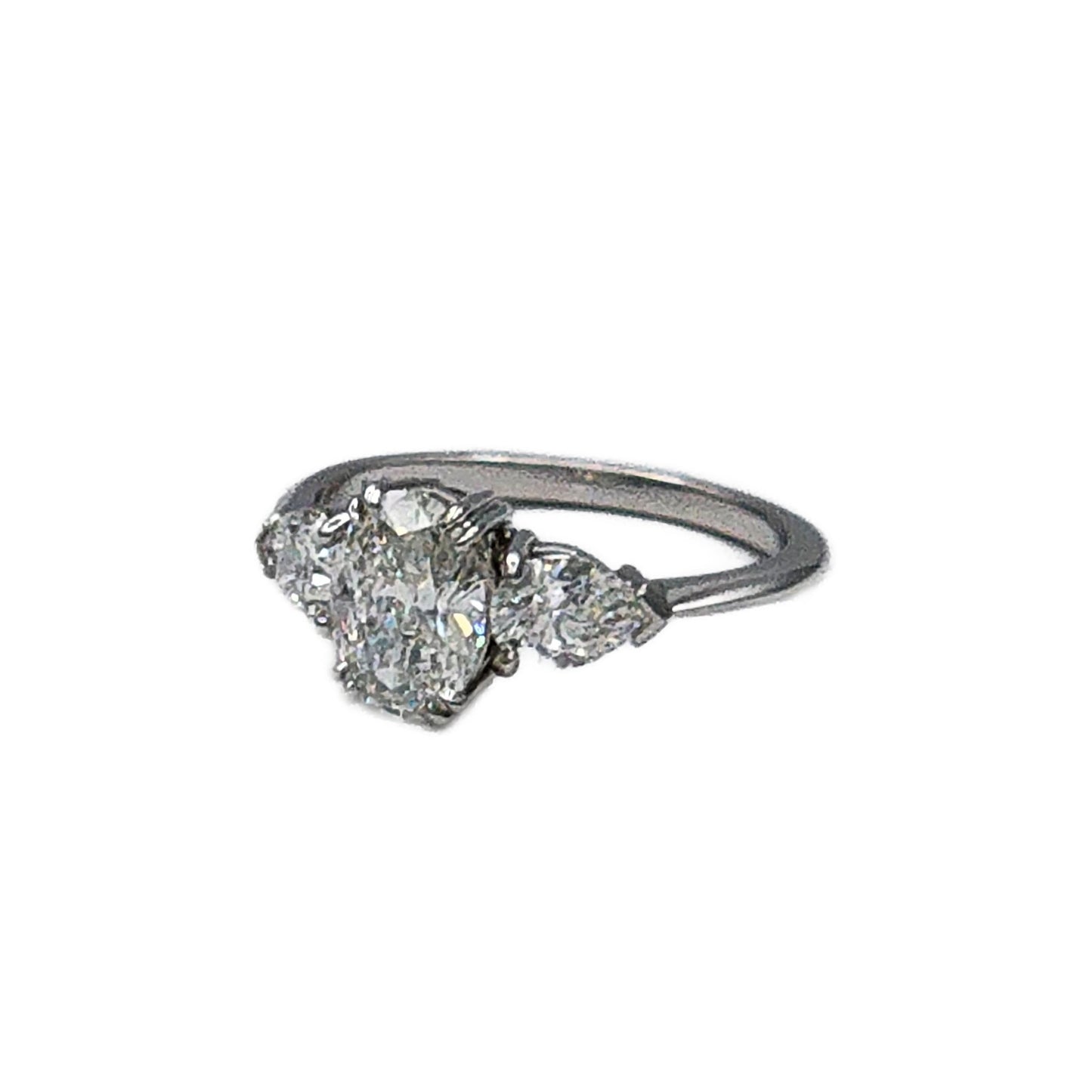 Platinum 1.13 Carat Oval Ring