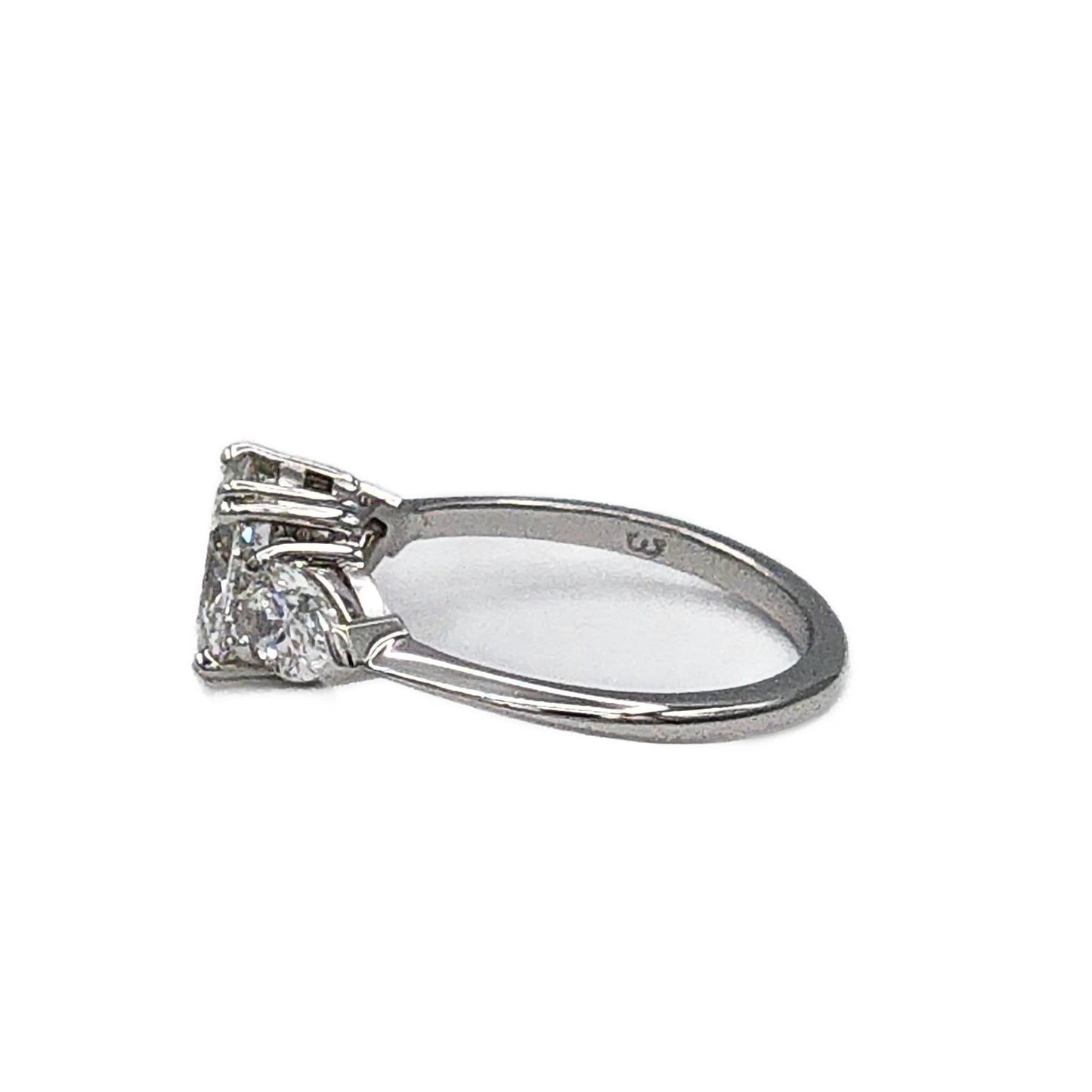 Platinum 1.13 Carat Oval Ring