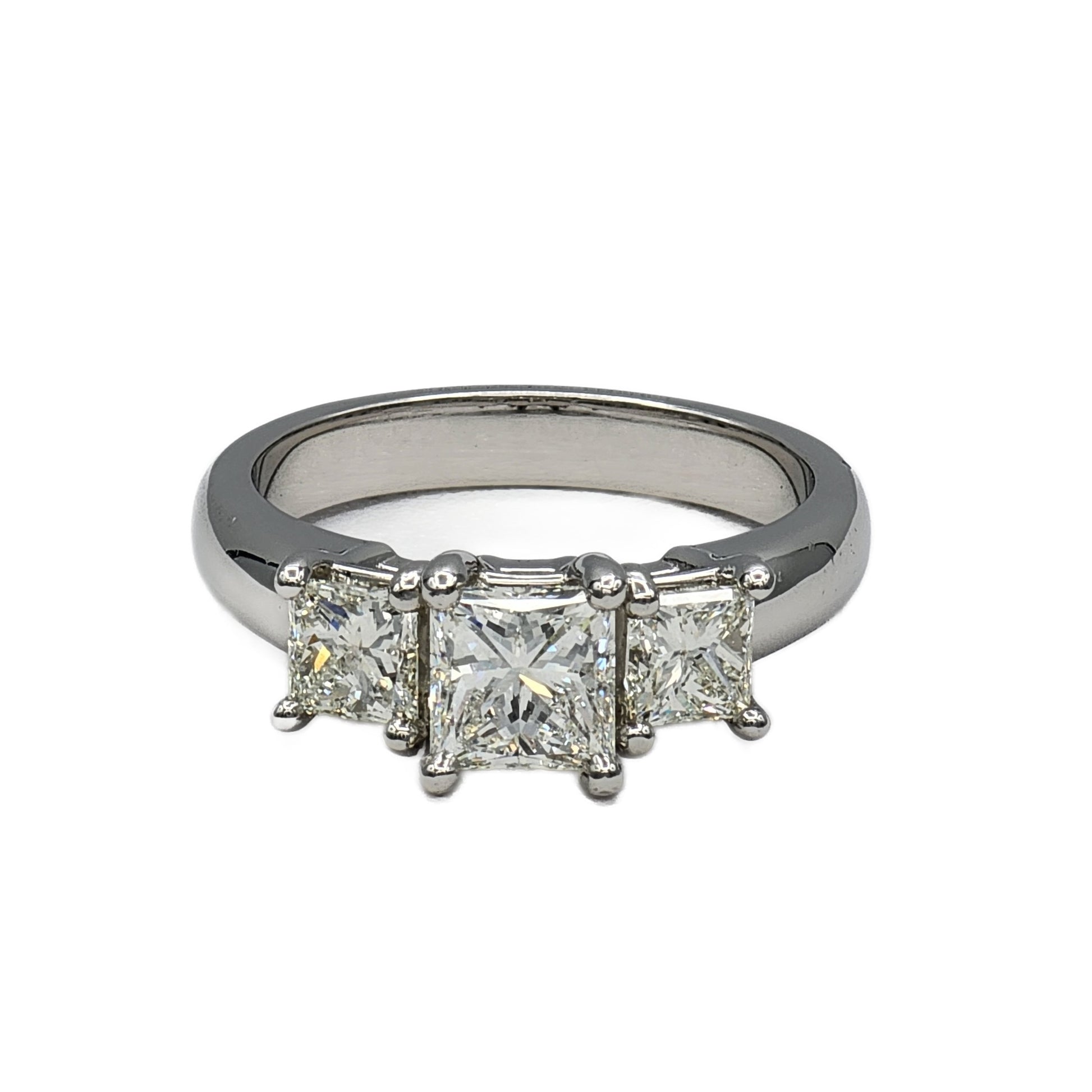 1.09 Carat I/VS2 and 2=0.92 Carat Princess Cut Diamond Ring in Platinum, GIA Report