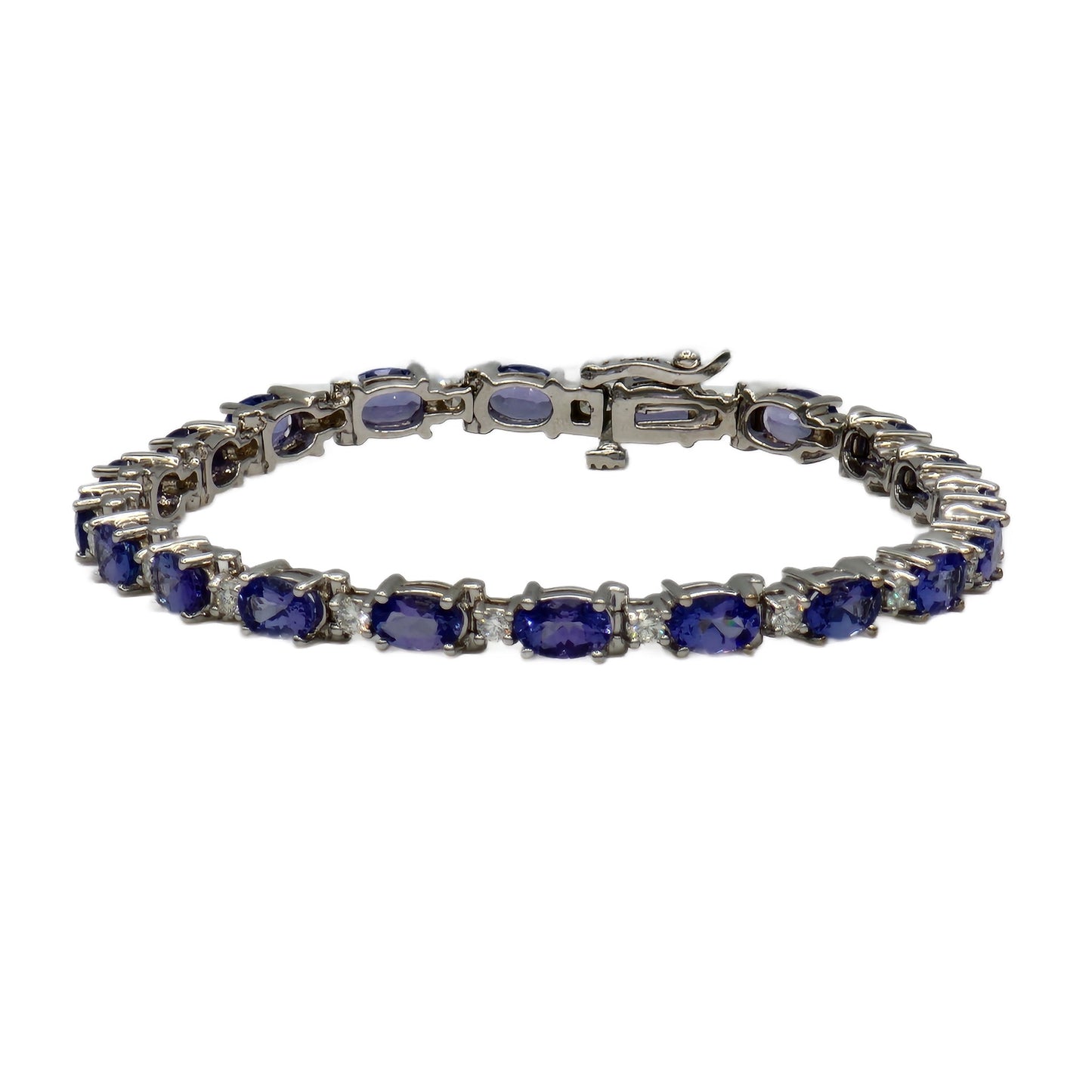 20=9.34 Carat Oval Tanzanite and 20=0.98 Carat Round Diamond Bracelet in 14K White Gold